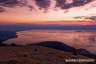 浓眉：今天再次感觉到屁股出了一些问题 晚些时候会接受治疗